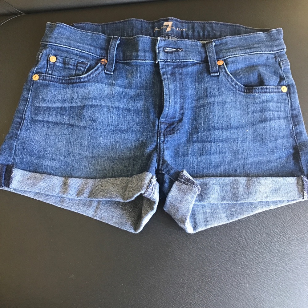7 For All Mankind Roll UpShort- Size 26